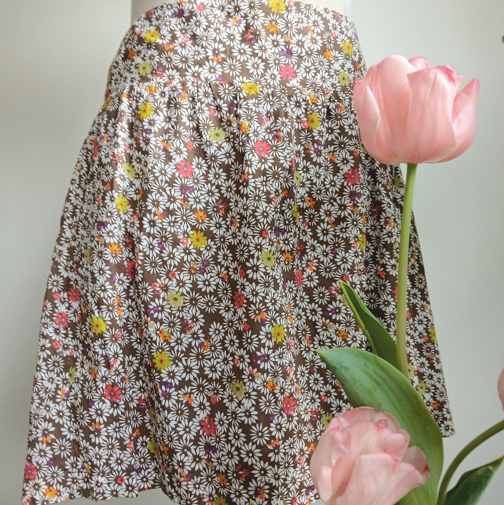 Old Navy-Vintage 2000's-Dainty-Brown Floral-Mini Skirt-Cottagecore-Size Medium